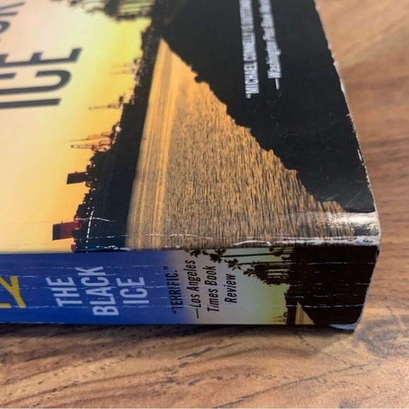 📚2/$12📚 Crime Fiction Book: The Black Ice by Michael Connelly - Picture 6 of 6